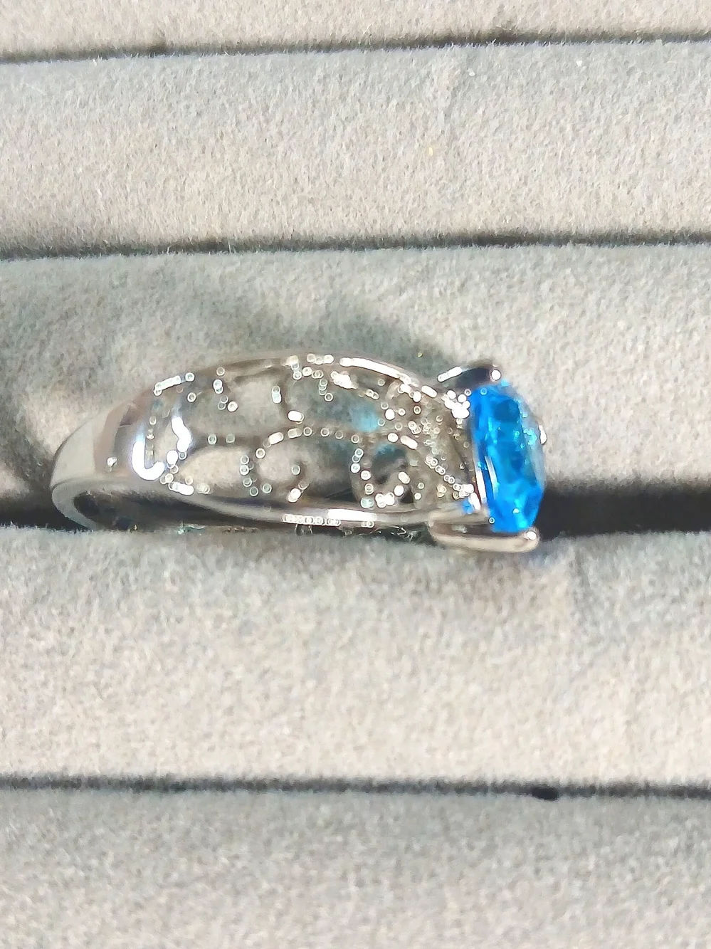 Blue Heart-Cut Gemstone Filigree Women's Ring In Sterling Silver.
